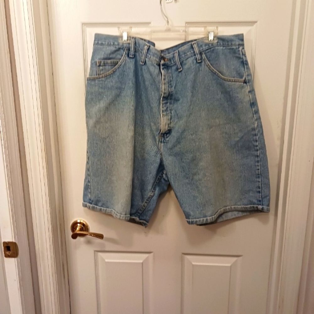 Wrangler Men's Relaxed Fit Jean Shorts Size 44 Big & Tall Denim Shorts